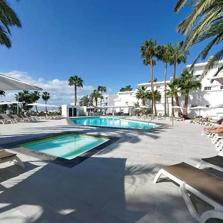 Ld One Bedroom Superior Apartment,nice View,pool, Beach Lägenhet